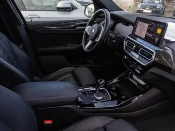 BMW X3 30dMSport AHK Navi HUD RFK Leder StandHZG LED