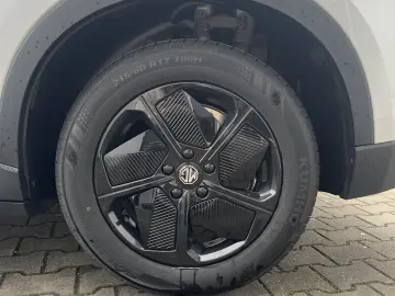 MG S5 EV Excite Electric  49kW 170 CP RWD