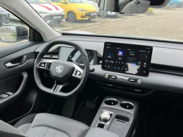 MG S5 EV Excite Electric  49kW 170 CP RWD