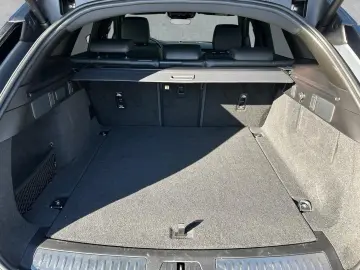 Land Rover Range Rover Velar D300 R-Dynamic