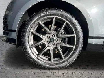 Land Rover Range Rover Velar D300 R-Dynamic