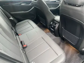 BMW X3 20d Park-Assist LiveCockpit  Sportsitze HiFi