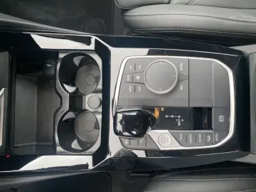 BMW X3 20d Park-Assist LiveCockpit  Sportsitze HiFi