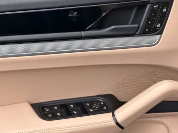 PORSCHE Cayenne S E-Hybrid SoftClo PassD Massage 360