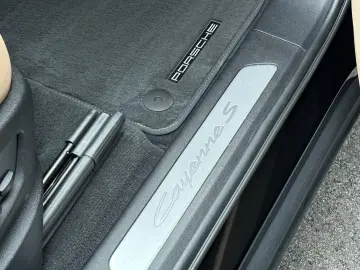 PORSCHE Cayenne S E-Hybrid SoftClo PassD Massage 360