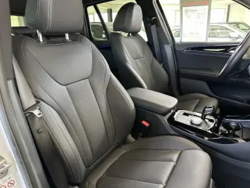 BMW X3 xDrive20d Mild-Hybrid AHK LED Laser Sportsitz