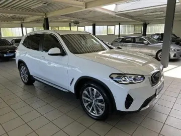 BMW X3 xDrive20d Mild-Hybrid AHK LED Laser Sportsitz