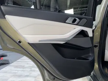 BMW X5 xDr30d M Sport Pro Individual Sky 22'&ap&hellip;