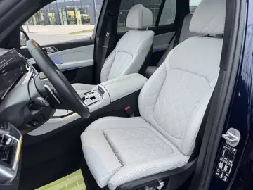 BMW X5 xDrive 30d M-Sport SkyLounge LED Leder