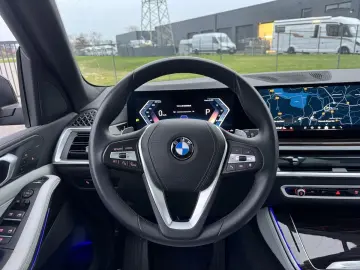 BMW X5 xDrive 30d M-Sport SkyLounge LED Leder