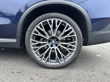 BMW X5 xDrive 30d M-Sport SkyLounge LED Leder