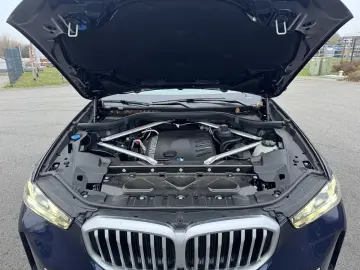BMW X5 xDrive 30d M-Sport SkyLounge LED Leder