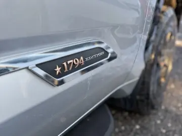 Toyota Tundra Full Options