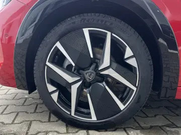 NOUL PEUGEOT 208 5 USI GT 1.2 HYBRID STT 100 CP