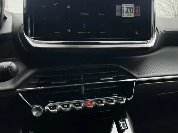 NOUL PEUGEOT 208 5 USI GT 1.2 HYBRID STT 100 CP