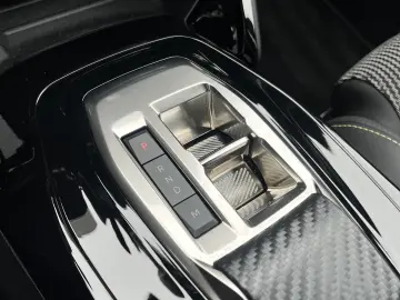 NOUL PEUGEOT 208 5 USI GT 1.2 HYBRID STT 100 CP