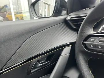 NOUL PEUGEOT 208 5 USI GT 1.2 HYBRID STT 100 CP