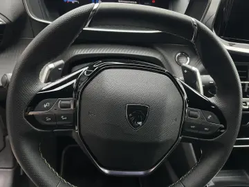 NOUL PEUGEOT 208 5 USI GT 1.2 HYBRID STT 100 CP