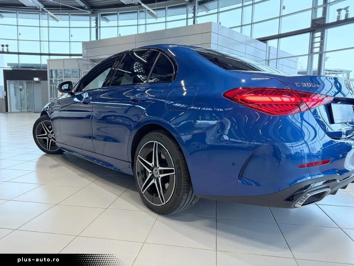 MERCEDES-BENZ C 300 e AMG  Night  Pano-D.  Burmester  Memory