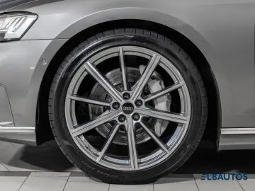 AUDI A8 55 3.0TFSI quattro Matrix Standheiz. ACC Pano