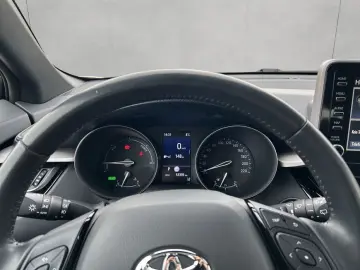 TOYOTA C-HR 1.8 Hybrid Flow