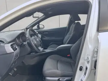 TOYOTA C-HR 1.8 Hybrid Flow