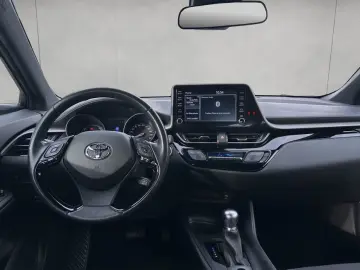 TOYOTA C-HR 1.8 Hybrid Flow