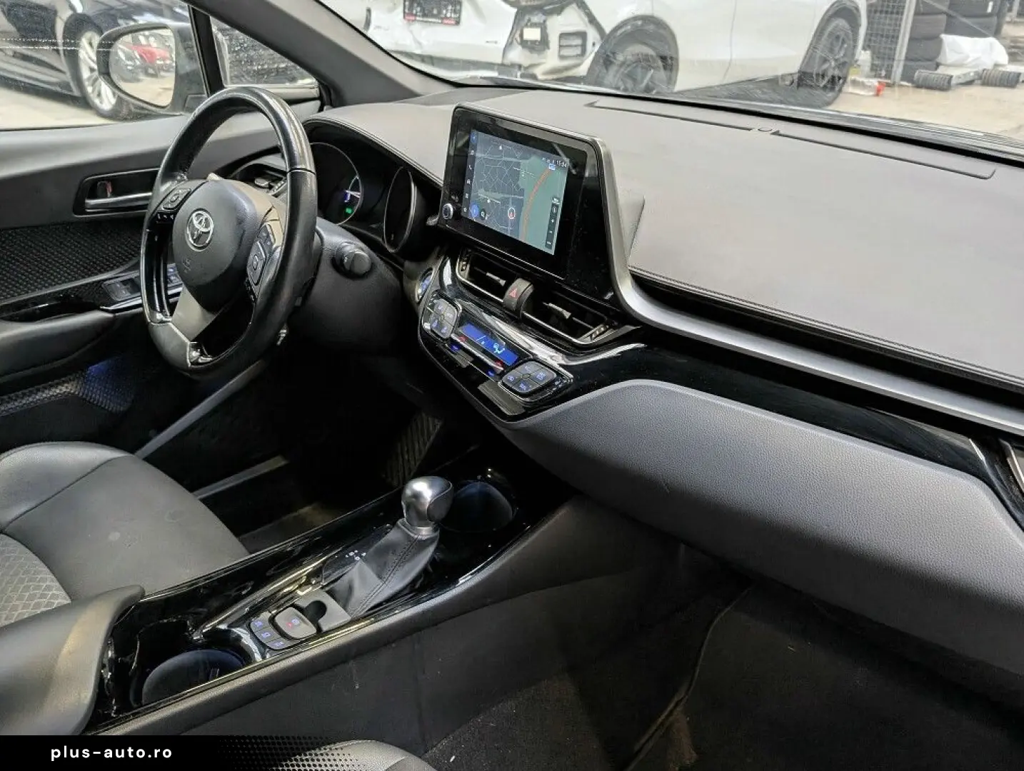 TOYOTA C-HR 2.0 Hybrid Team D NAVI R-KAM SHZG