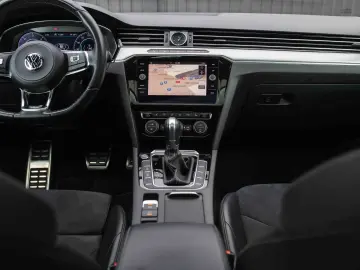 Volkswagen ARTEON 2.0 TDI DSG R-Line