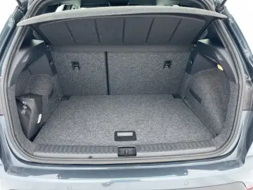 SEAT Arona 1.5 TSI DSG FR VIRTUAL NAVI VOLL-LED ACC P