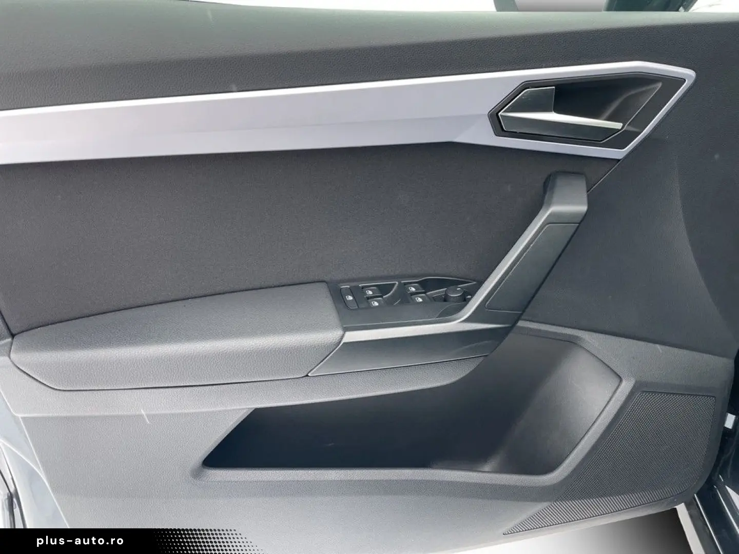 SEAT Arona 1.5 TSI DSG FR VIRTUAL NAVI VOLL-LED ACC P