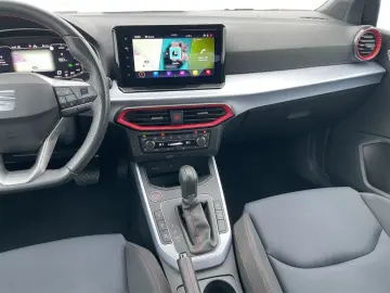 SEAT Arona 1.5 TSI DSG FR VIRTUAL NAVI VOLL-LED ACC P