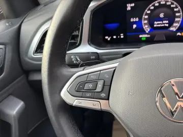 VW T-Roc 1.5 TSI DSG Life RFK LED Parklenk