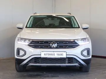 VW T-Roc 1.5 TSI Life AID CARPLAY LED AHK