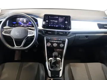 VW T-Roc 1.5 TSI Life AID CARPLAY LED AHK