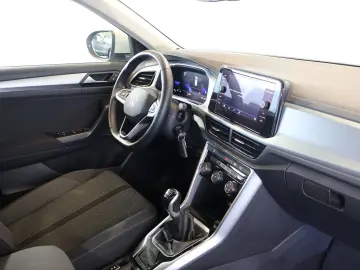 VW T-Roc 1.5 TSI Life AID CARPLAY LED AHK