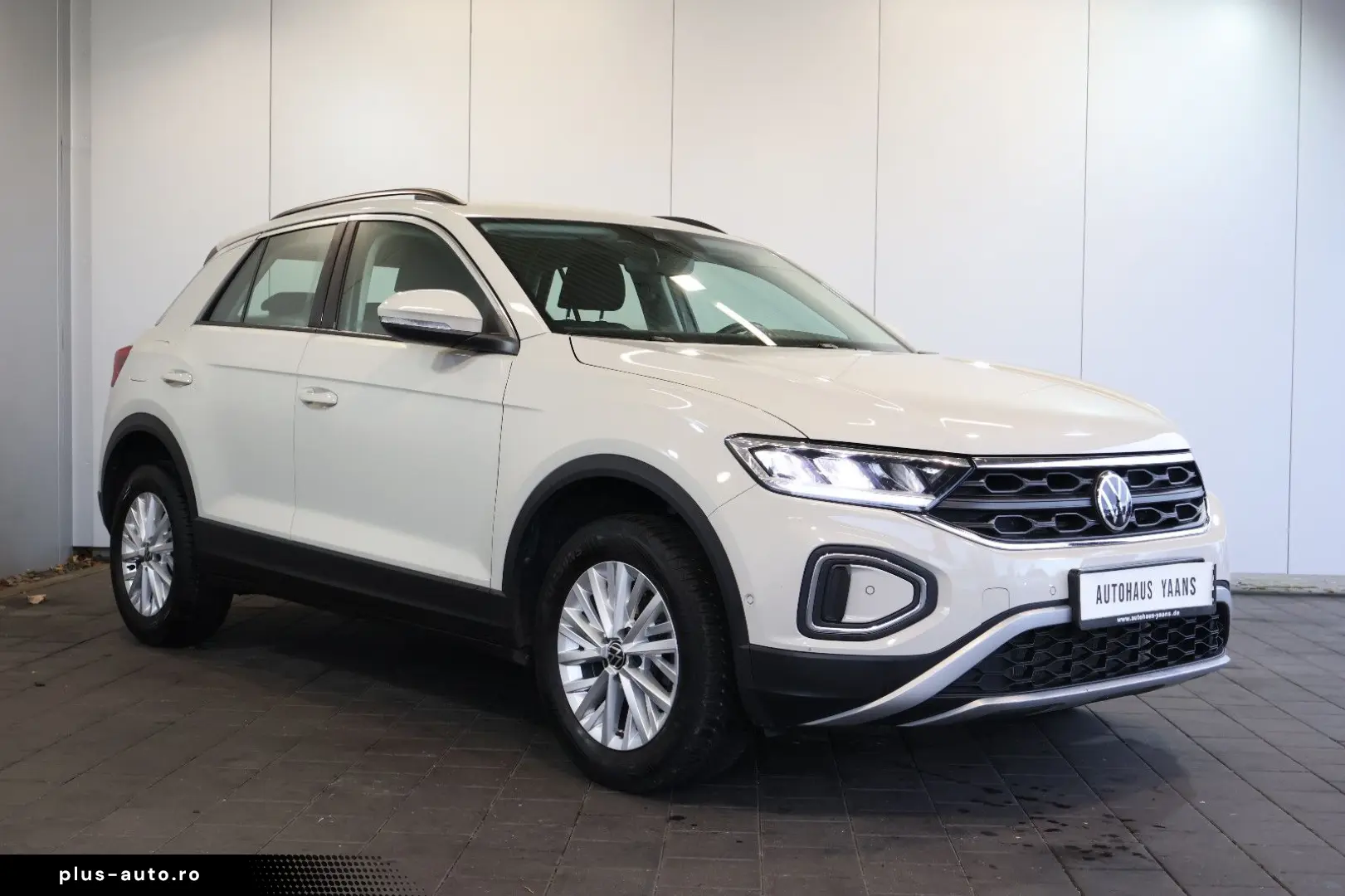VW T-Roc 1.5 TSI Life AID CARPLAY LED AHK