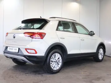 VW T-Roc 1.5 TSI Life AID CARPLAY LED AHK