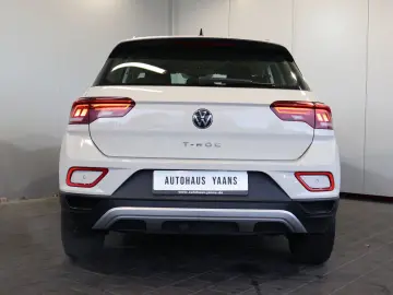 VW T-Roc 1.5 TSI Life AID CARPLAY LED AHK