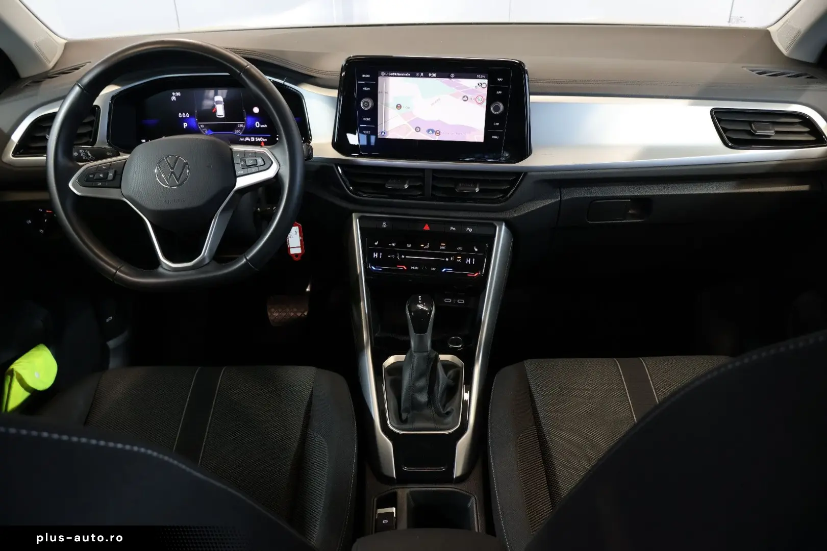 VW T-Roc 1.5 TSI Life AID CARPLAY LED AHK