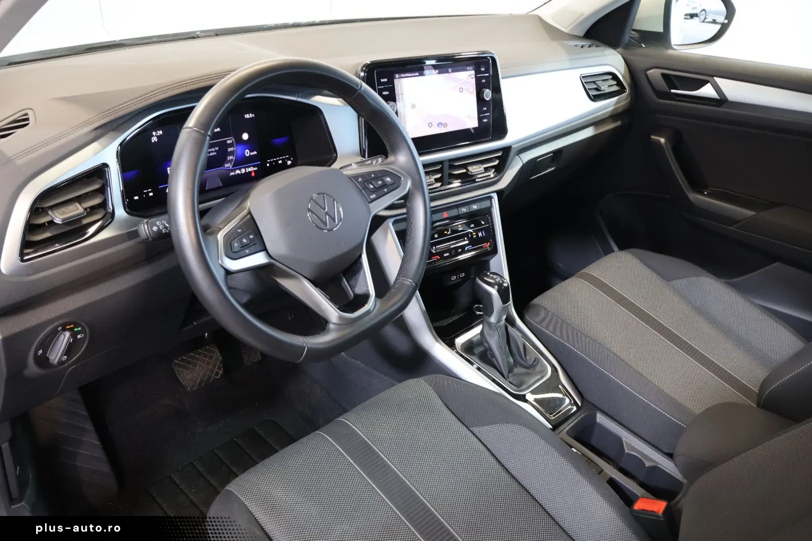 VW T-Roc 1.5 TSI Life AID CARPLAY LED AHK