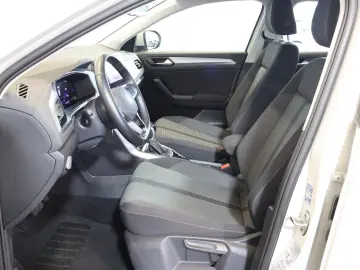 VW T-Roc 1.5 TSI Life AID CARPLAY LED AHK