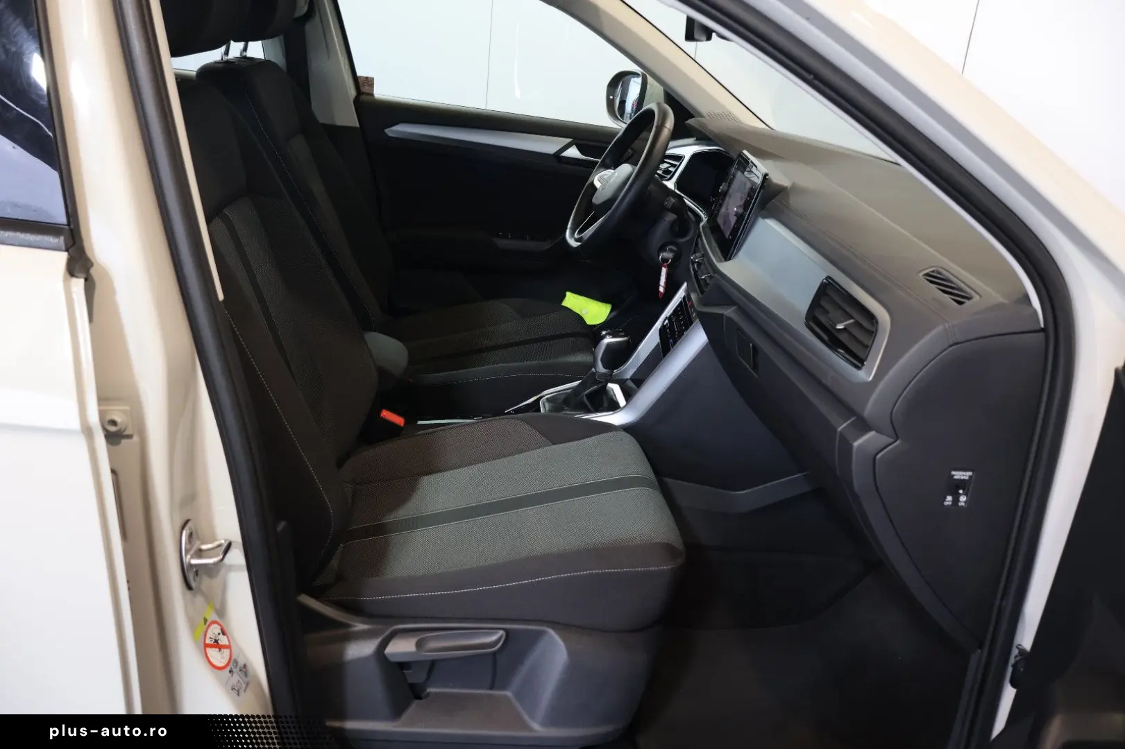 VW T-Roc 1.5 TSI Life AID CARPLAY LED AHK