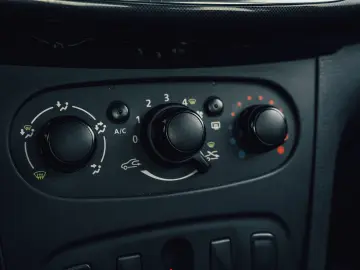 Dacia Logan Plus SCe 73