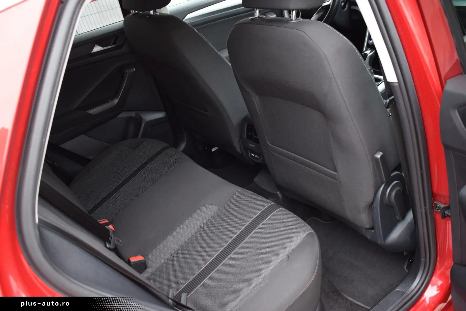 VW T-Roc Life 2.0TDI DSG  ACC CAM AHK LED WinterP