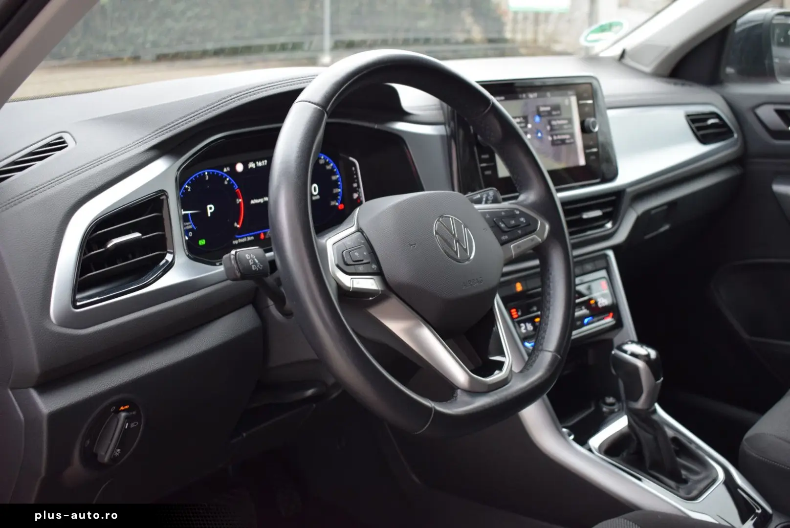 VW T-Roc Life 2.0TDI DSG  ACC CAM AHK LED WinterP