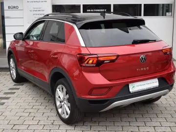 VW T-Roc Life 2.0TDI DSG  ACC CAM AHK LED WinterP