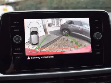 VW T-Roc Life 2.0TDI DSG  ACC CAM AHK LED WinterP