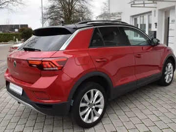 VW T-Roc Life 2.0TDI DSG  ACC CAM AHK LED WinterP