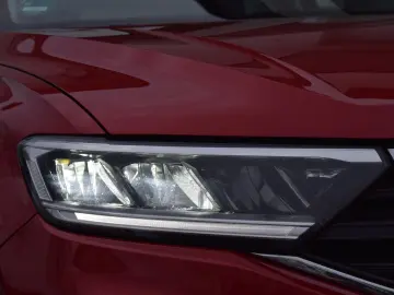 VW T-Roc Life 2.0TDI DSG  ACC CAM AHK LED WinterP